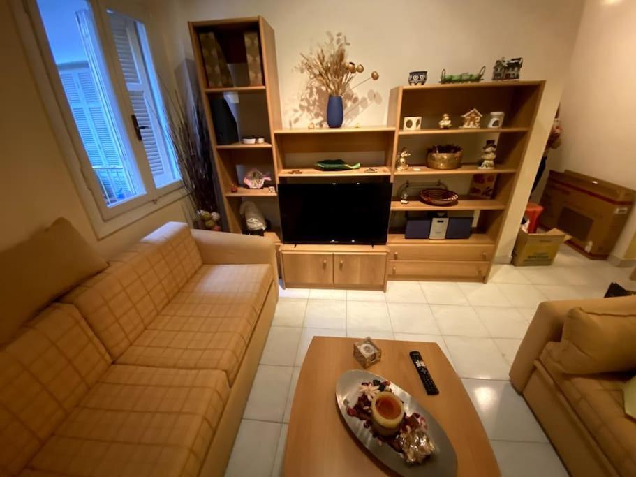 Апартаменты Cute 2Bdrm In Salonica Center Экстерьер фото